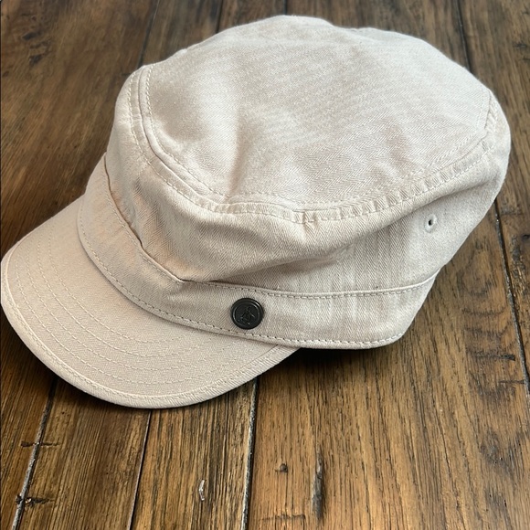 NWOT- Original Penguin by Munsingwear Cream Flat Cap Vintage Style - Picture 1 of 8